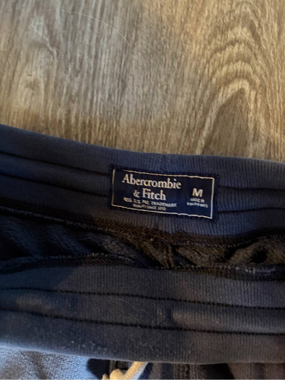 Abercrombie & Fitch Men's Navy Logo Sweatpants (Size Medium) - Picture 3 of 4